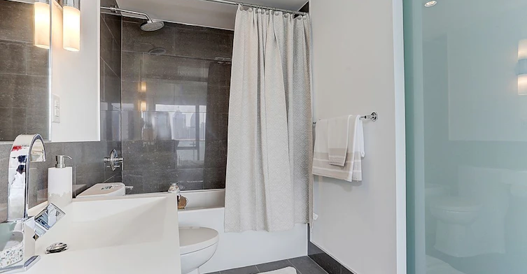 1308-70 Distillery Lane, Toronto, ON, M5A 0E3 - 21