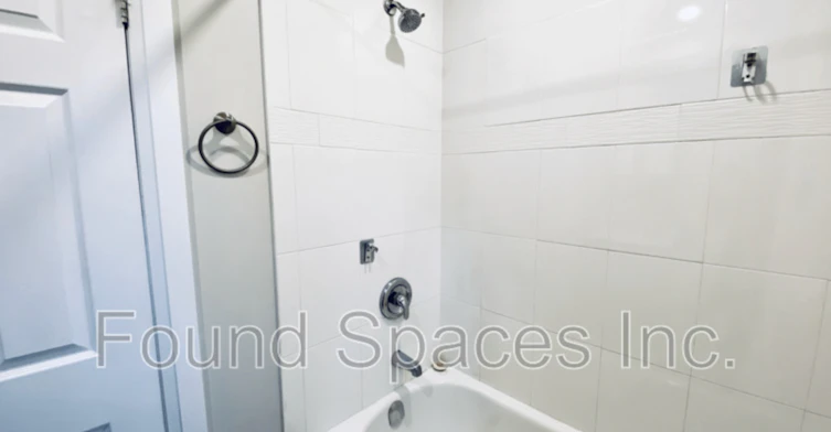 Unit 4-85 East Avenue South, Hamilton, ON, L8N 2T5 - 7