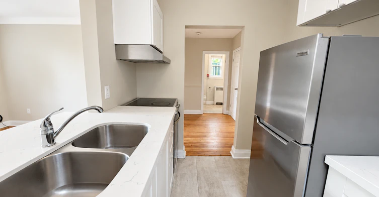 4-85 East Avenue South, Hamilton, ON, L8N 2T5 - 3