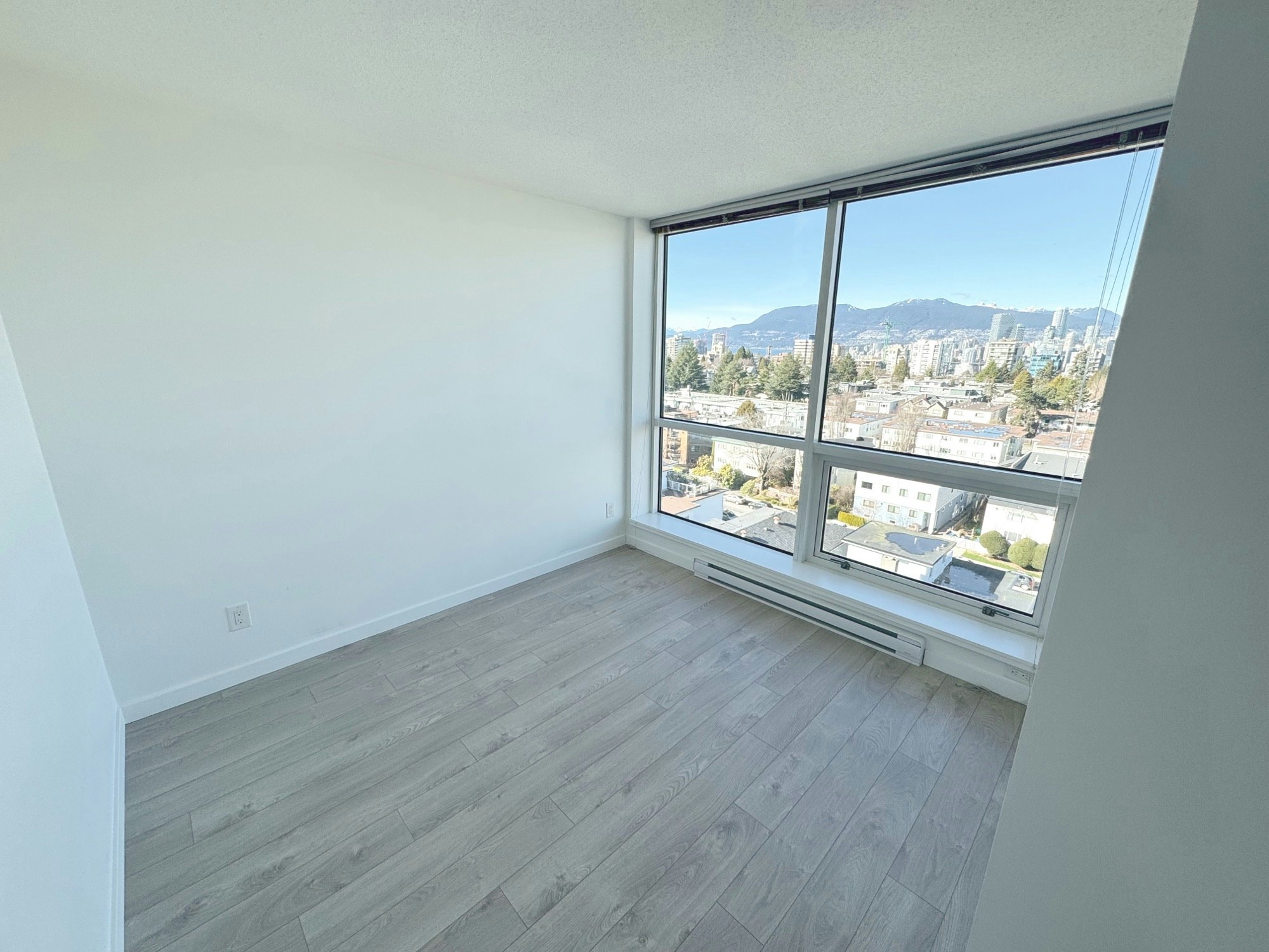 1001-2975 Oak Street, Vancouver, BC, V6H 2K7 - 4
