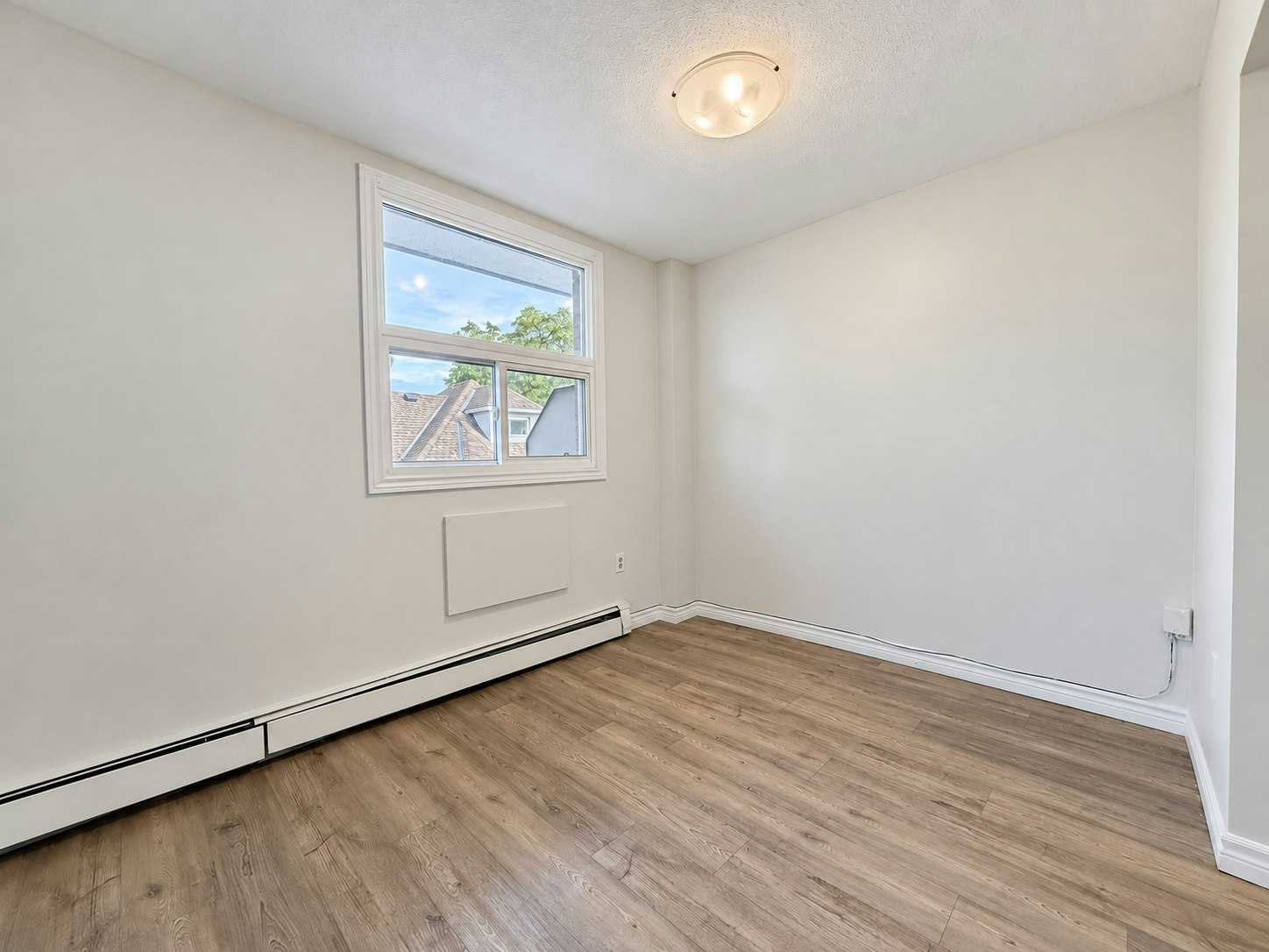 303-200 London Road, Sarnia, ON, N7T 7S9 - 3
