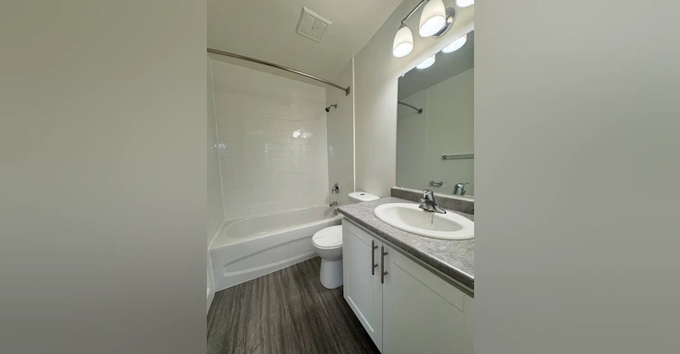 200 London Road, Sarnia, ON, N7T 7S9 - 10