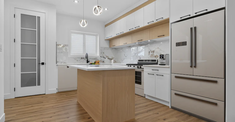9234 85 Street NW, Edmonton, AB, T6C 3C7 - 5