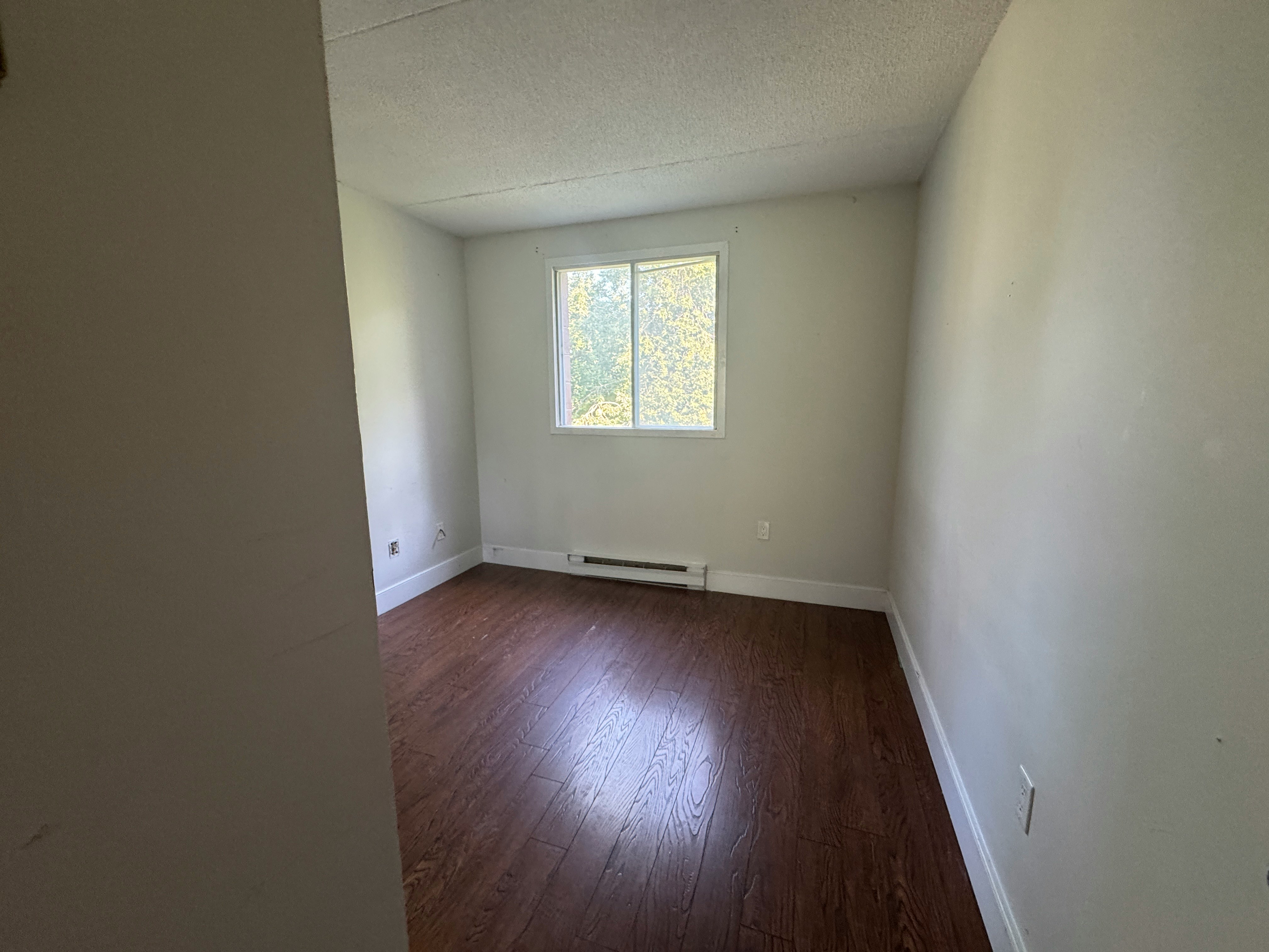 202-56 Donald Street, Barrie, ON, L4N 4S6 - 2