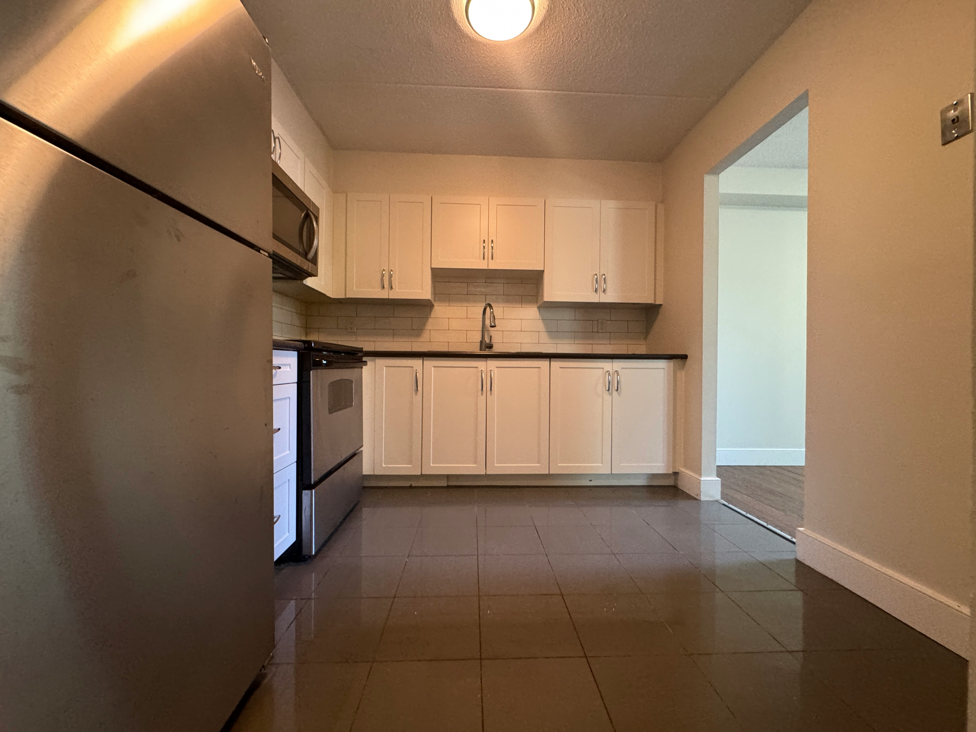 202-56 Donald Street, Barrie, ON, L4N 4S6 - 4