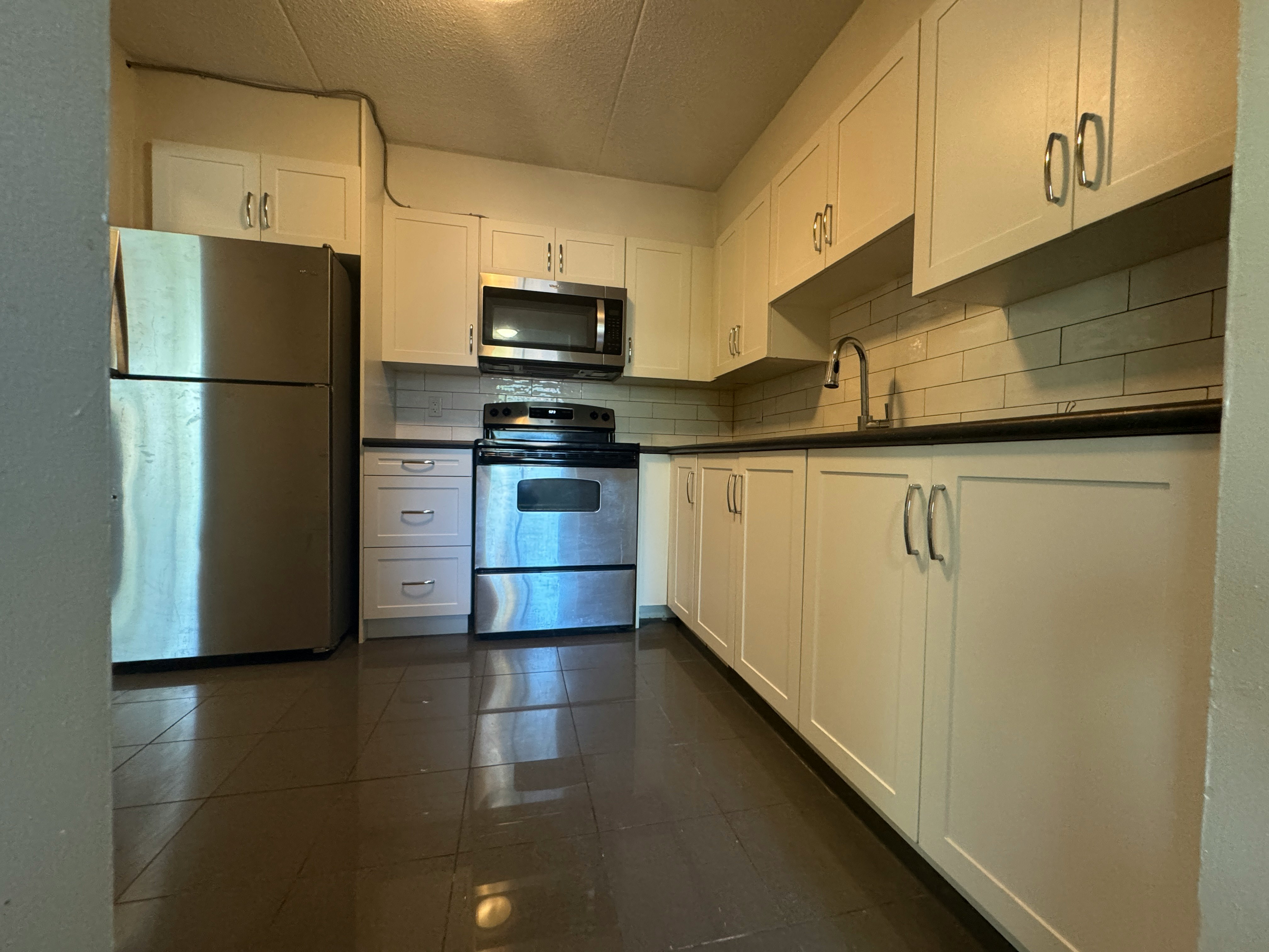 202-56 Donald Street, Barrie, ON, L4N 4S6 - 3
