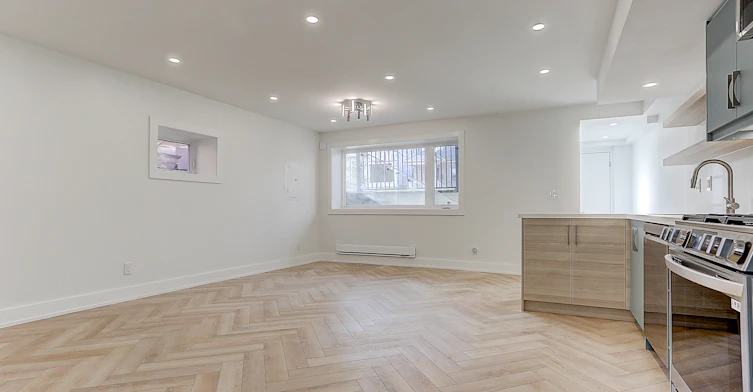 BSMT-71 Livingstone Avenue, Toronto, ON, M6E 2L7 - 7