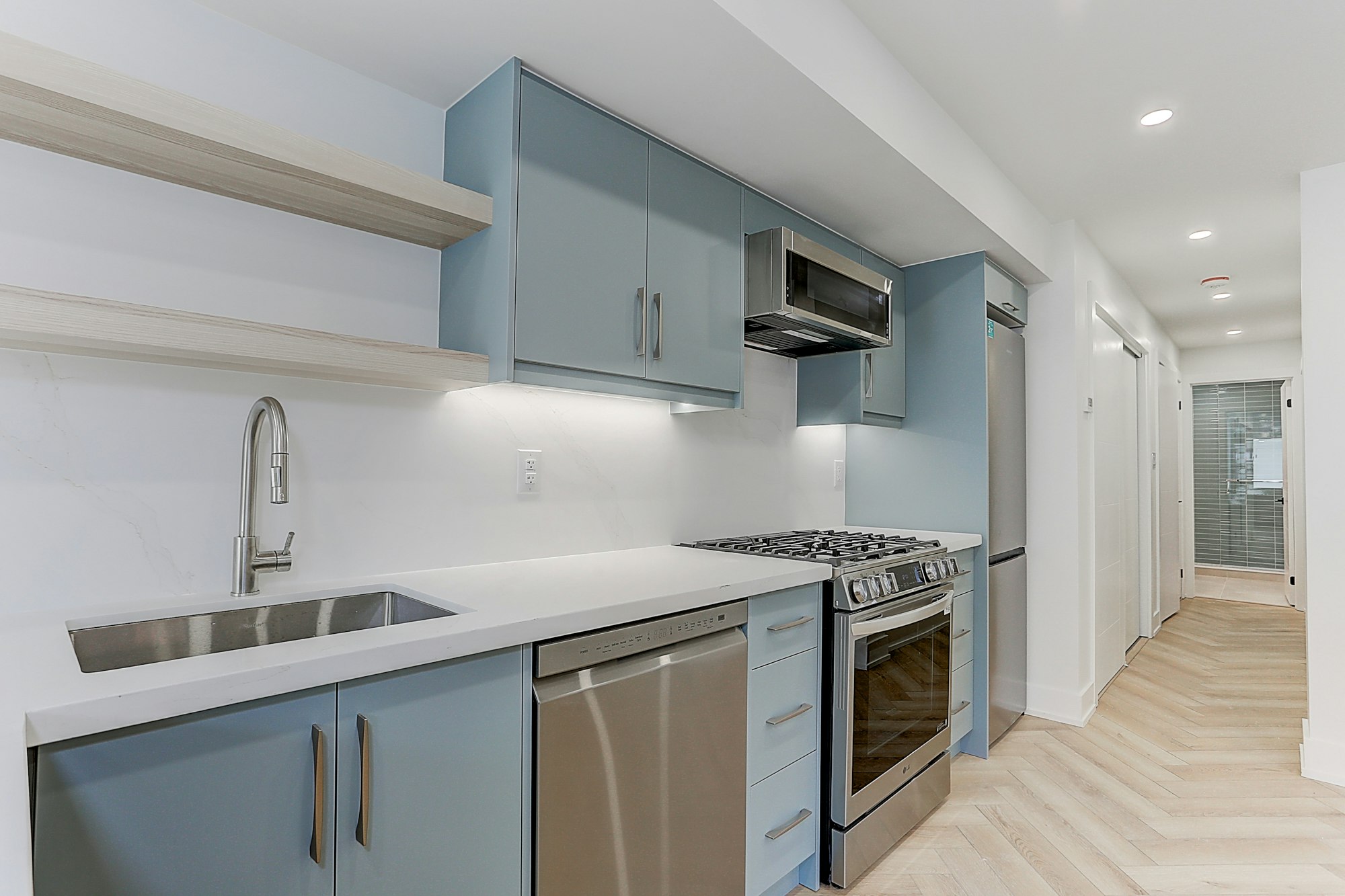 BSMT-71 Livingstone Avenue, Toronto, ON, M6E 2L7 - 6