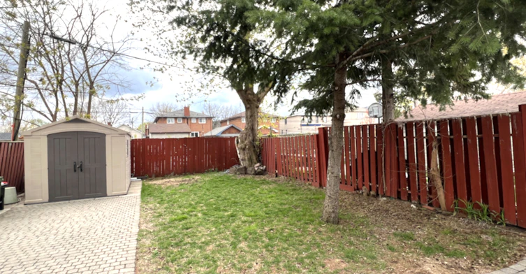 Main-9 Albright Avenue, Toronto, ON, M8W 1W9 - 5