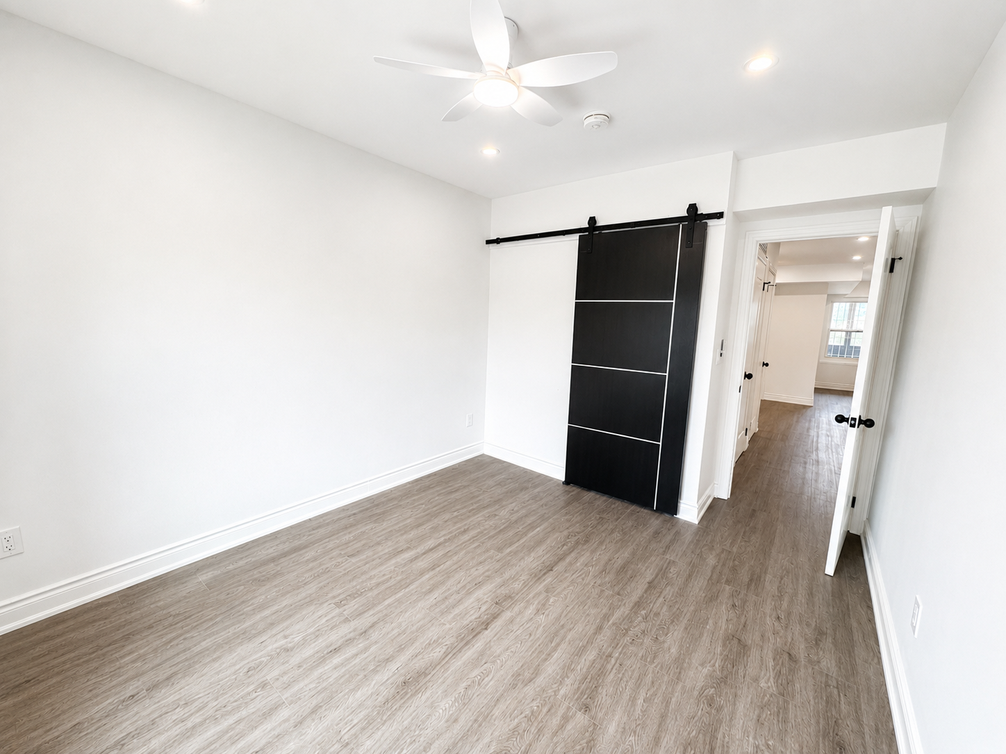 1127 Main Street E, Hamilton, ON, L8M 1P2 - 11