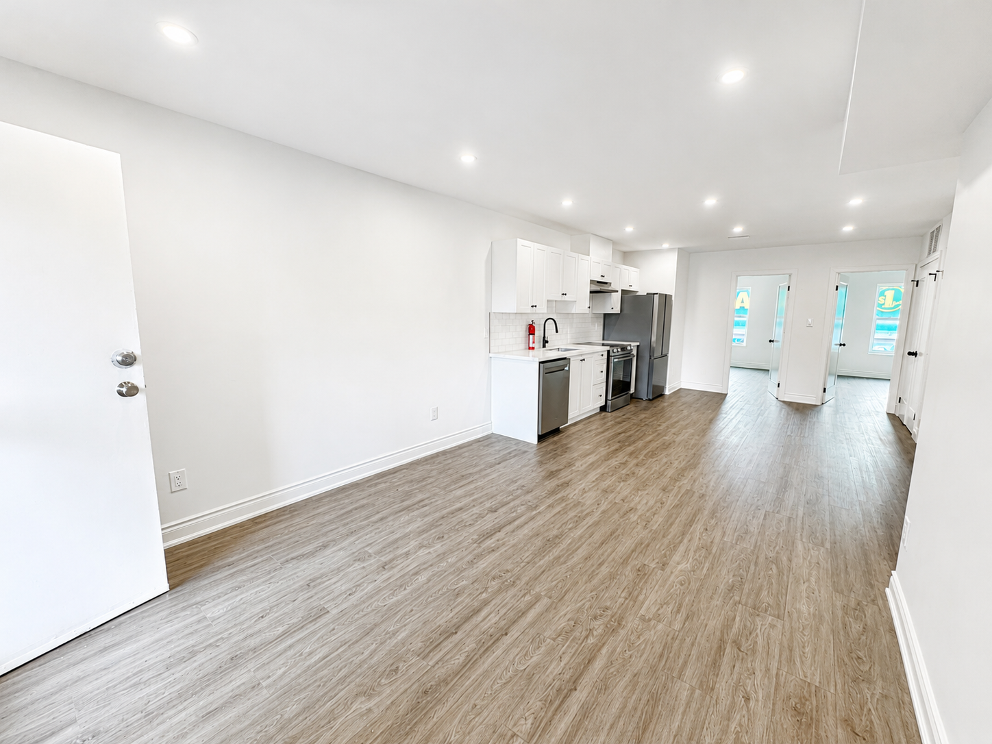 1127 Main Street E, Hamilton, ON, L8M 1P2 - 3