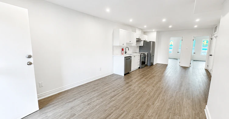 1127 Main Street E, Hamilton, ON, L8M 1P2 - 3