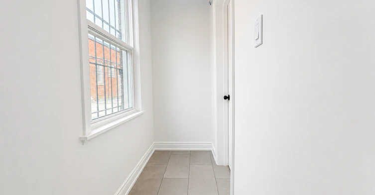 1127 Main Street E, Hamilton, ON, L8M 1P2 - 20