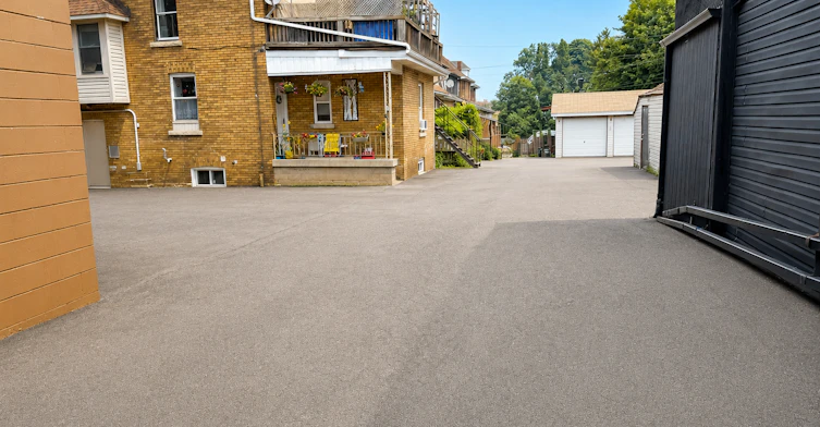 1127 Main Street E, Hamilton, ON, L8M 1P2 - 18