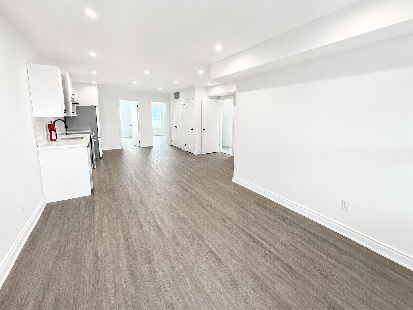 1127 Main Street E, Hamilton, ON, L8M 1P2 - 5