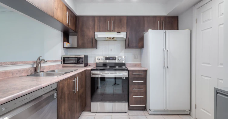 511-190 Manitoba Street, Toronto, ON, M8Y 3Y8 - 8
