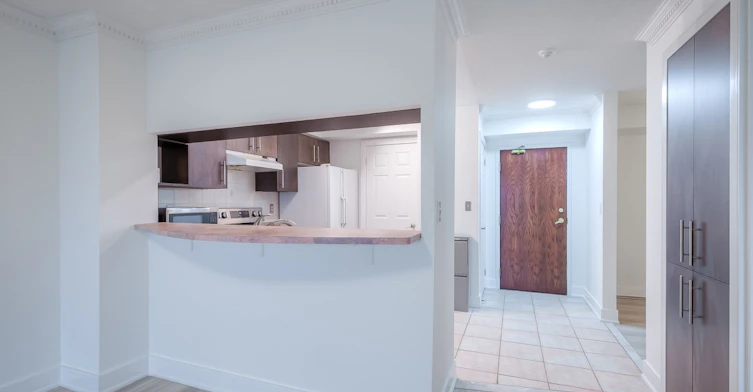 511-190 Manitoba Street, Toronto, ON, M8Y 3Y8 - 6