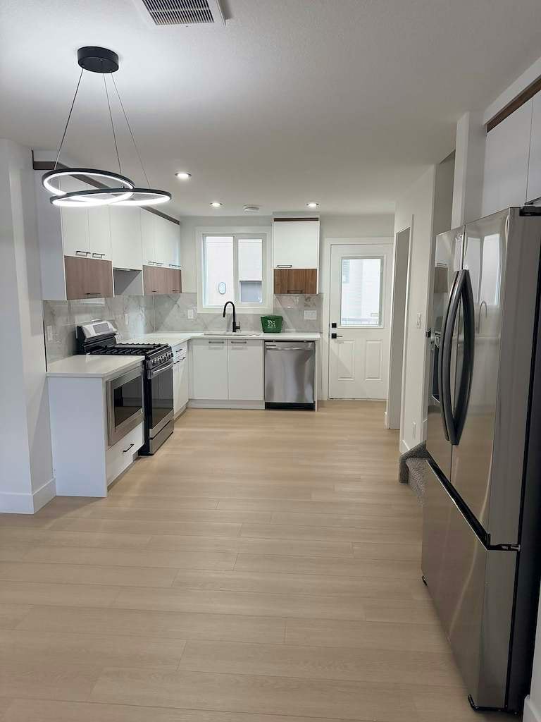 9007 Upper-9007 92 Avenue Northwest, Edmonton, AB, T6C 3L9 - 15