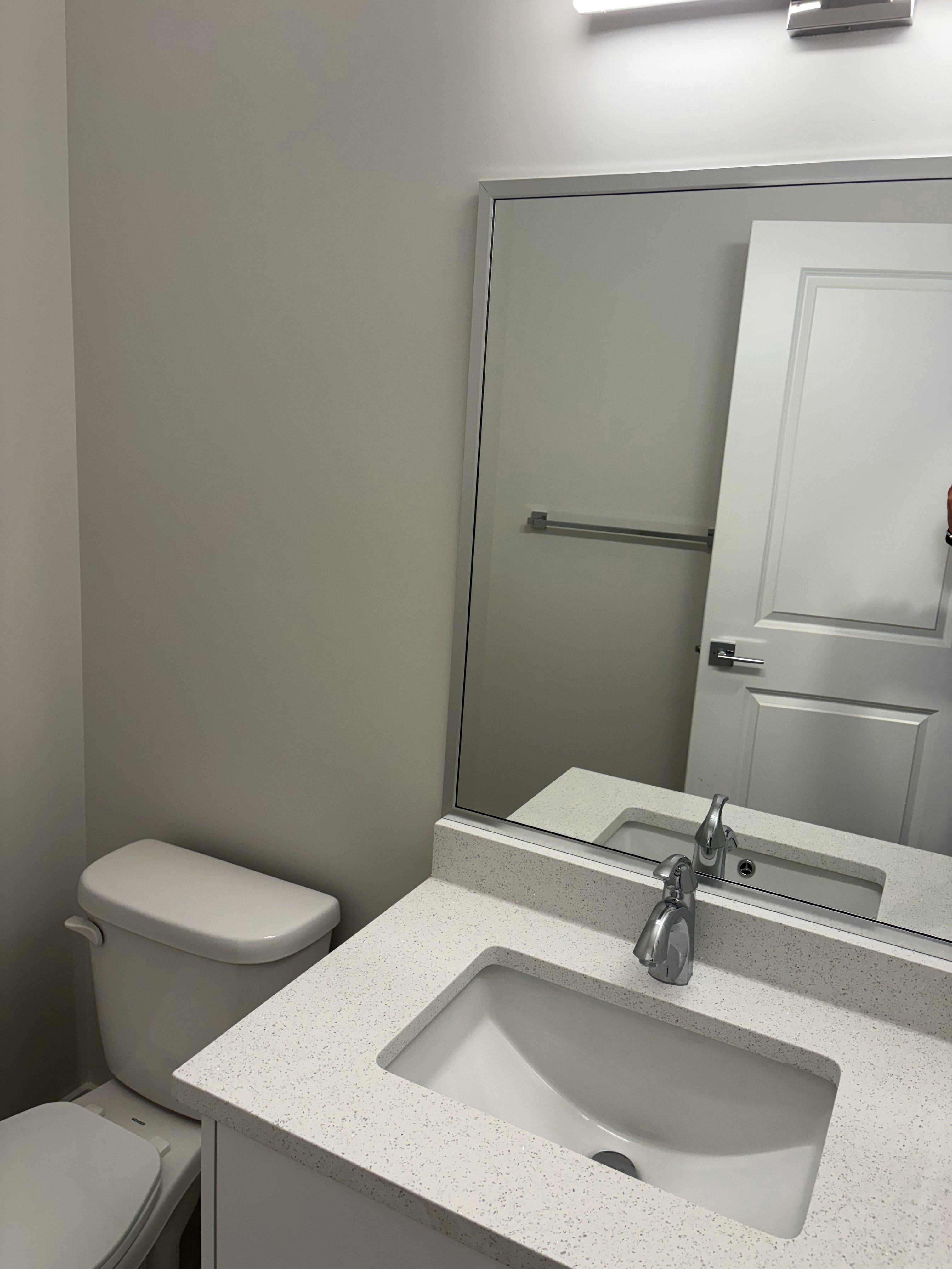 12026 102 Street Northwest, Edmonton, AB, T5G 2G7 - 5