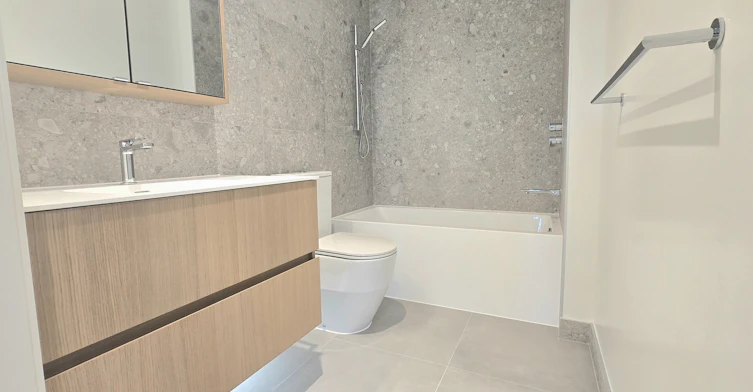 1530 west 6th, Vancouver, BC, V6J 1R2 - 19
