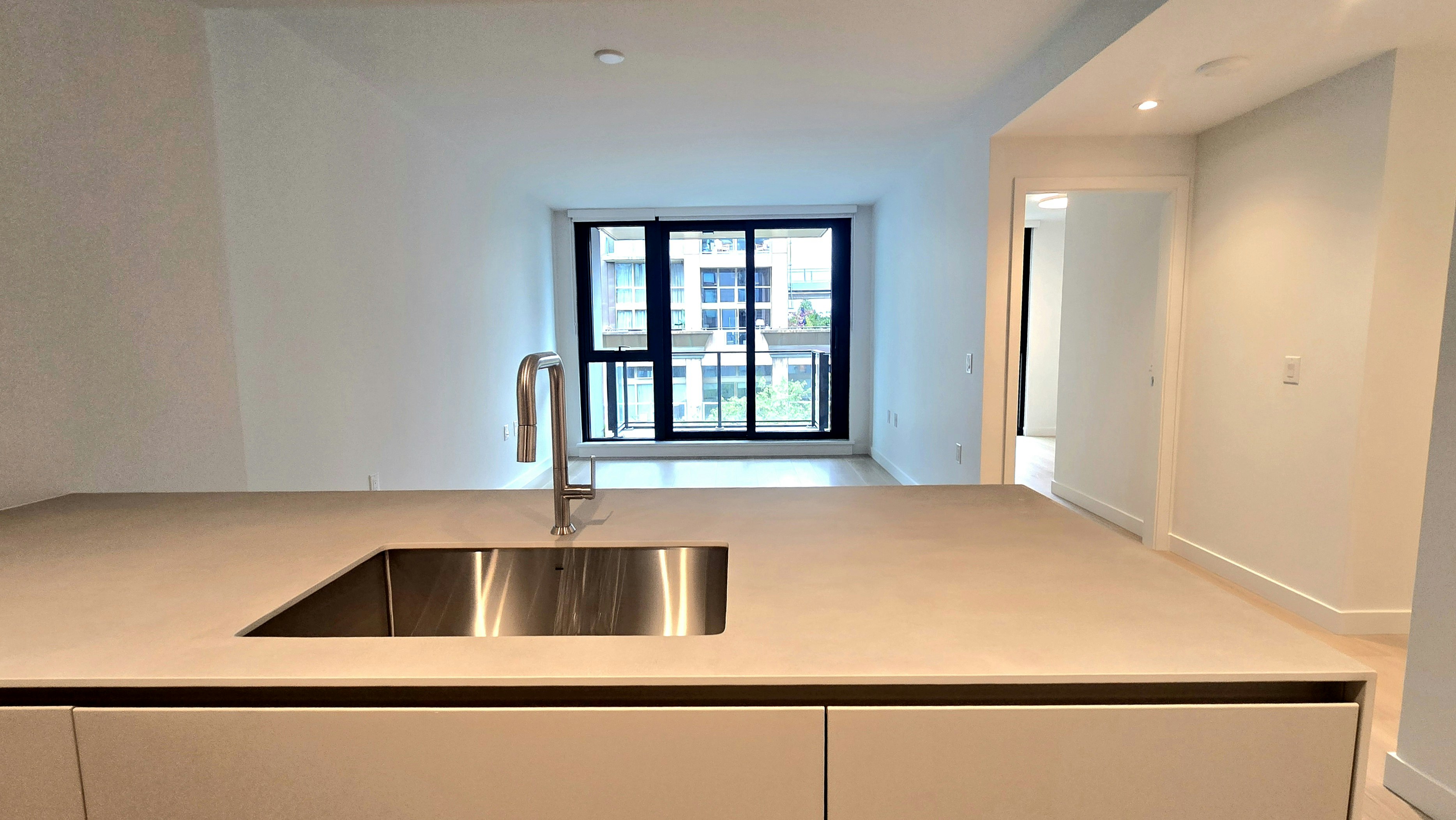 1530 west 6th, Vancouver, BC, V6J 1R2 - 24