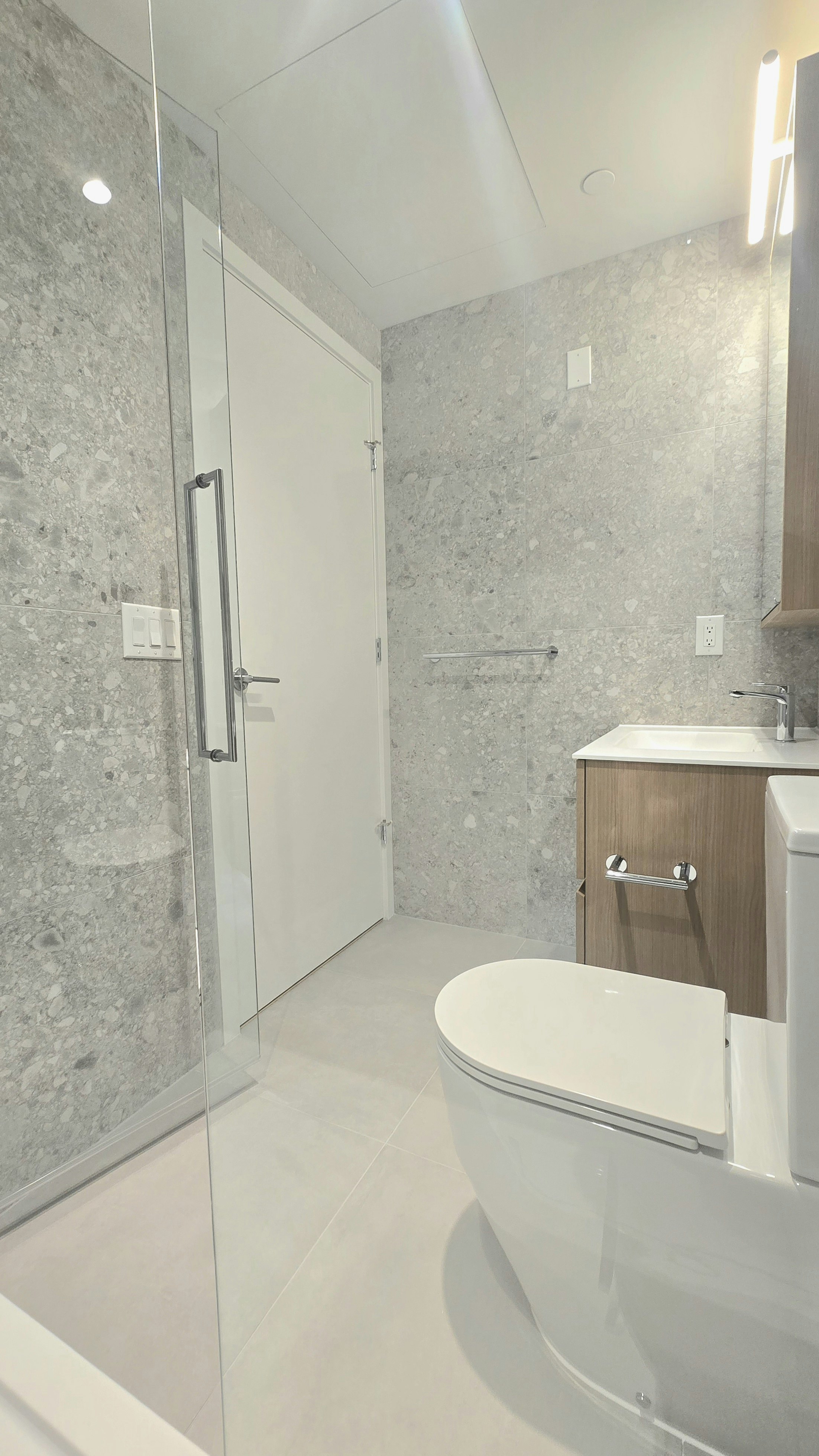 1530 west 6th, Vancouver, BC, V6J 1R2 - 15