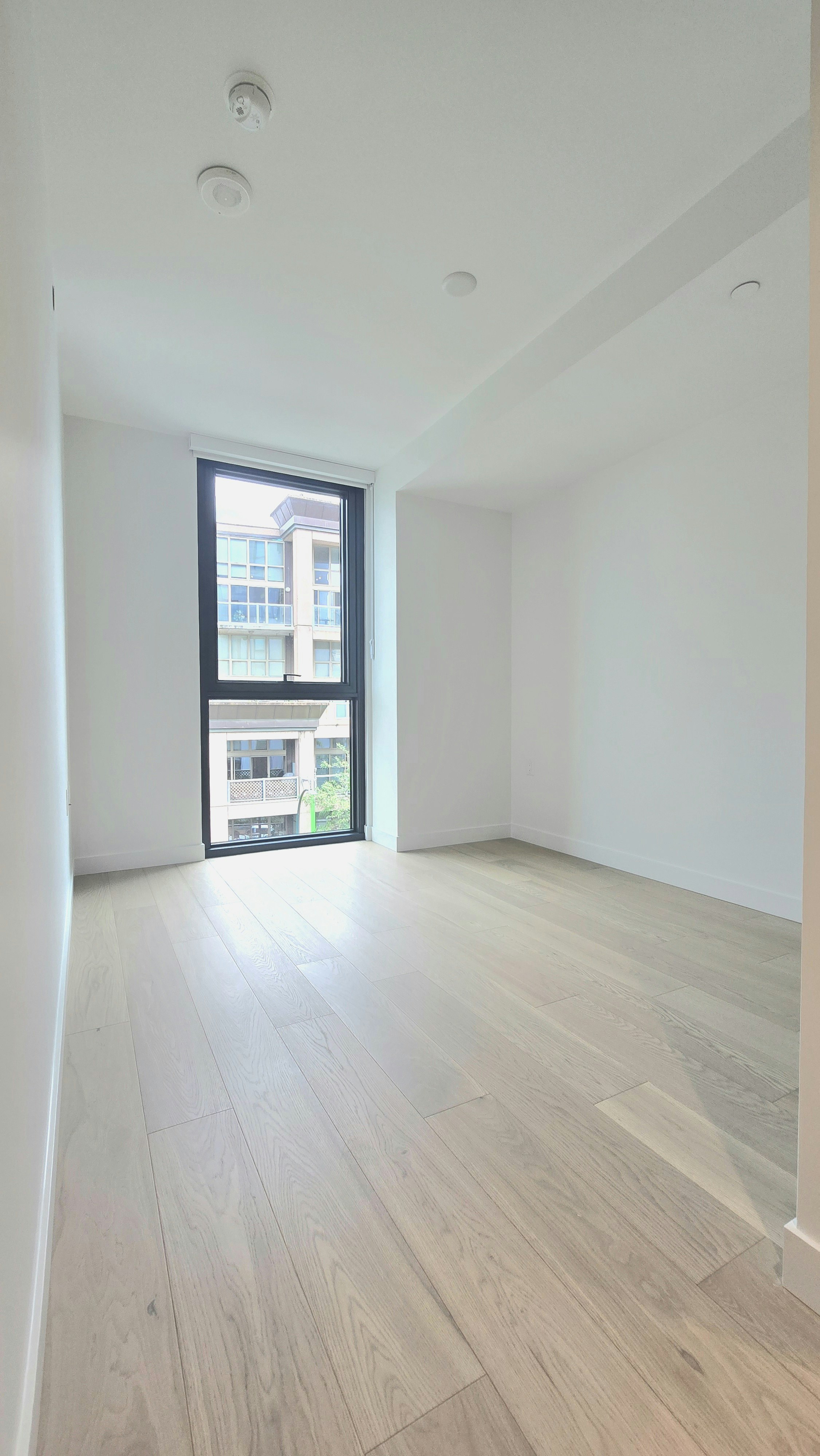 1530 west 6th, Vancouver, BC, V6J 1R2 - 3