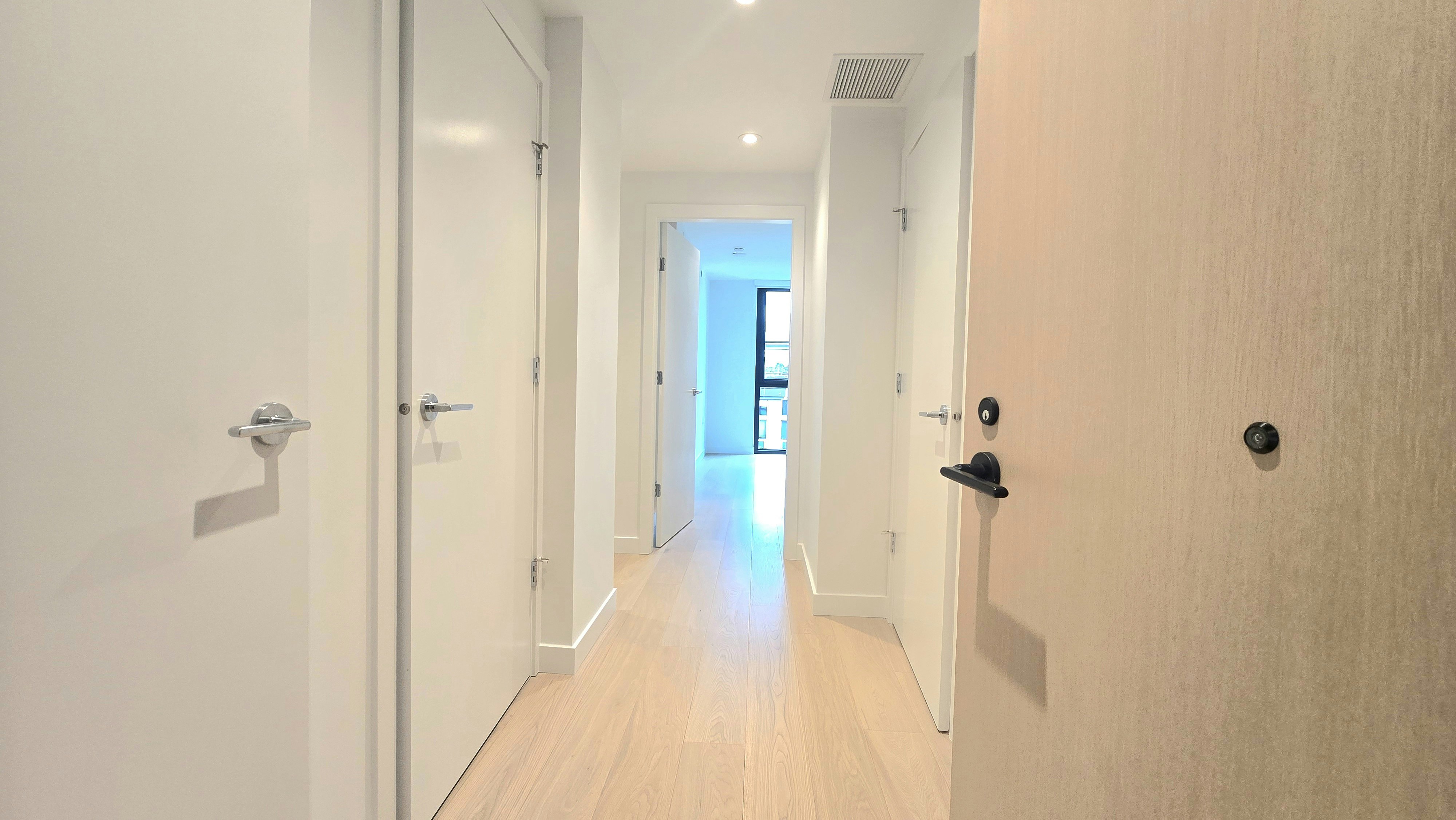 1530 west 6th, Vancouver, BC, V6J 1R2 - 5