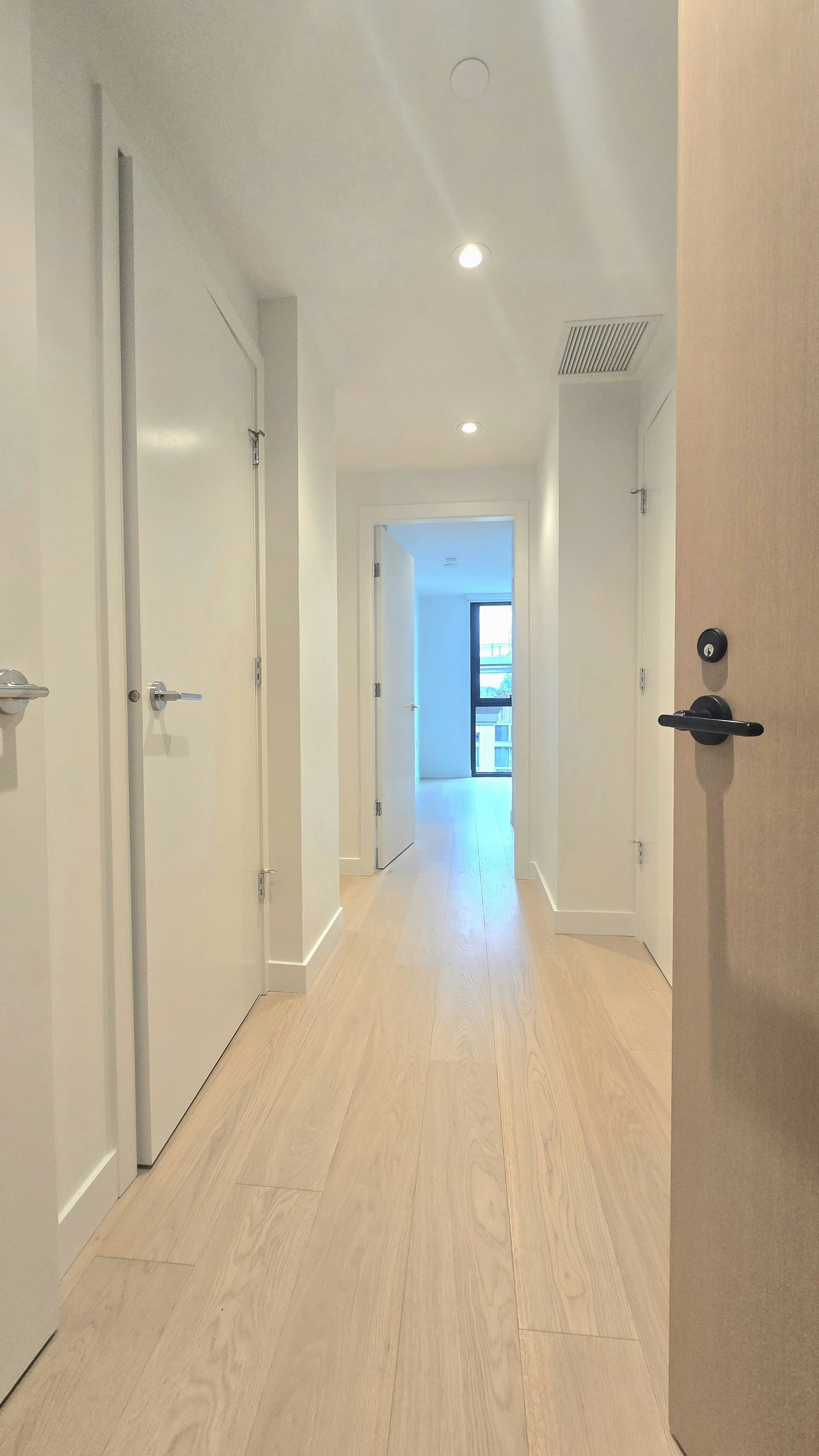 1530 west 6th, Vancouver, BC, V6J 1R2 - 4
