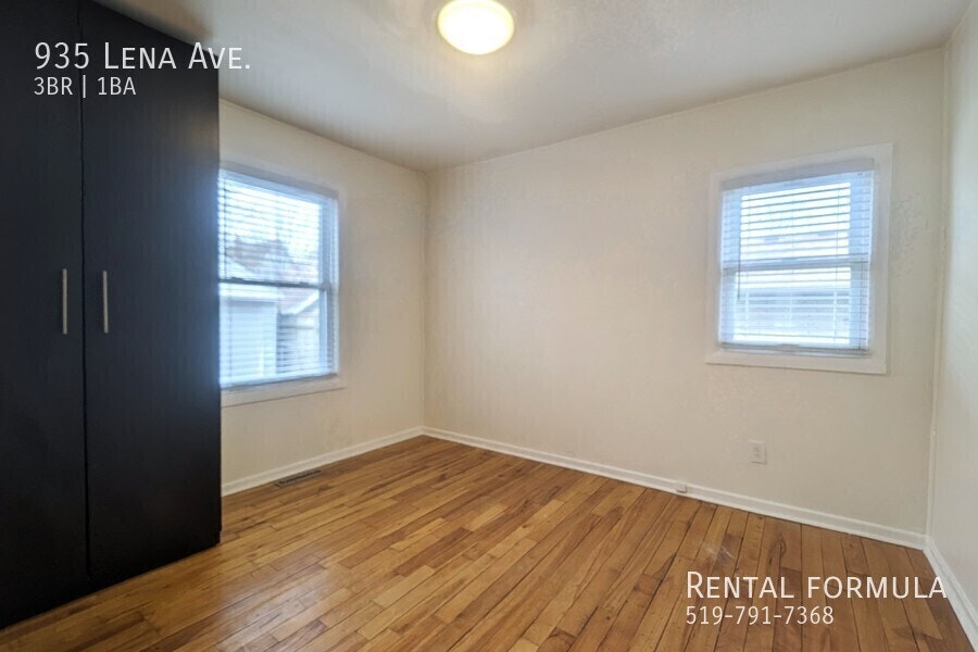 935 Lena Avenue, Windsor, ON, N9C 3K1 - 11
