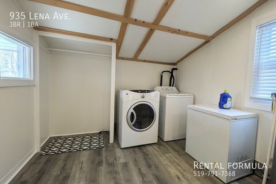 935 Lena Avenue, Windsor, ON, N9C 3K1 - 13