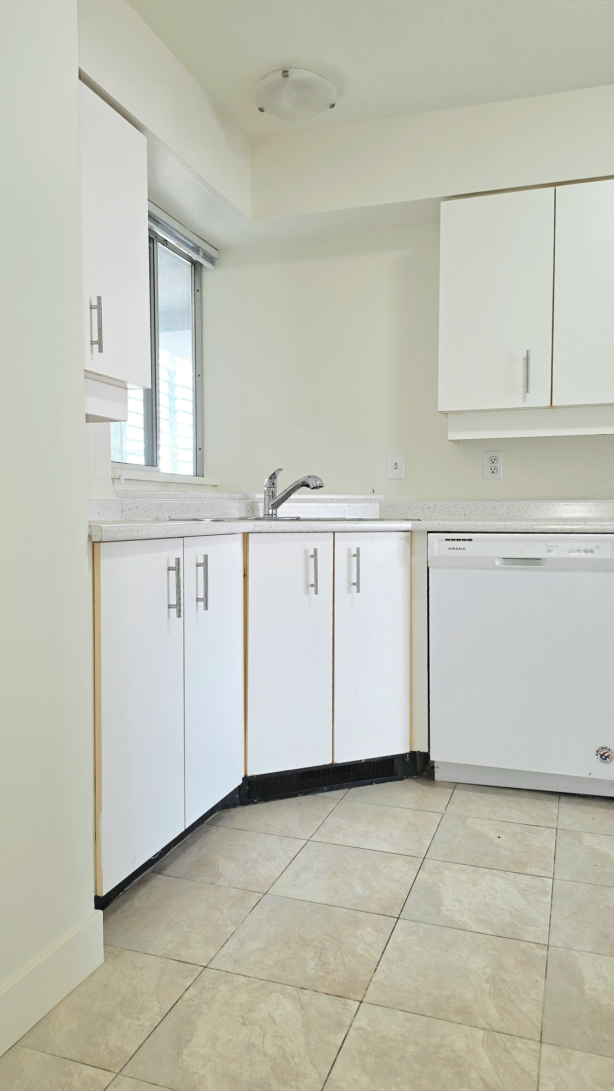 313-2475 West 4th Avenue, Vancouver, BC, V6K 1P4 - 9