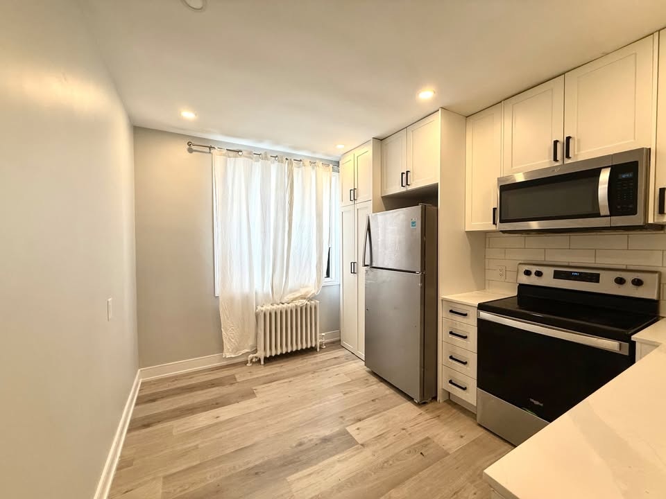 1 35th Street East, Hamilton, ON, L8V 3X5 - 3