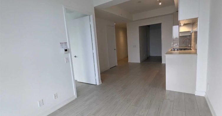 609-950 Portage Parkway, Vaughan, ON, L4K 0J7 - 4