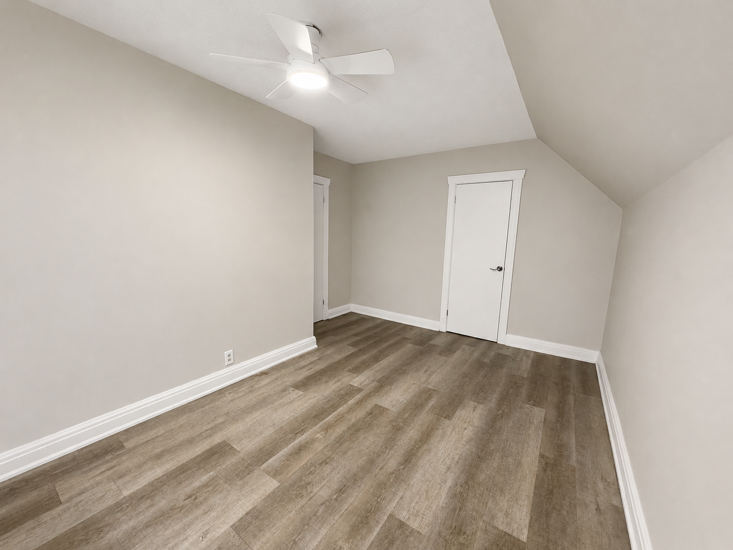 24 Crosthwaite Avenue N, Hamilton, ON, L8H 4T9 - 20