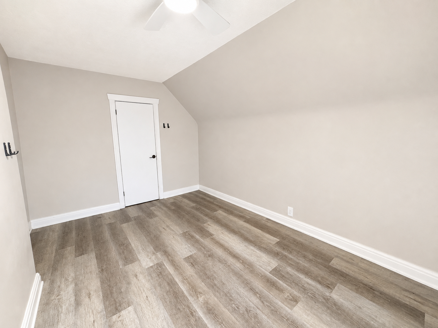 24 Crosthwaite Avenue N, Hamilton, ON, L8H 4T9 - 21