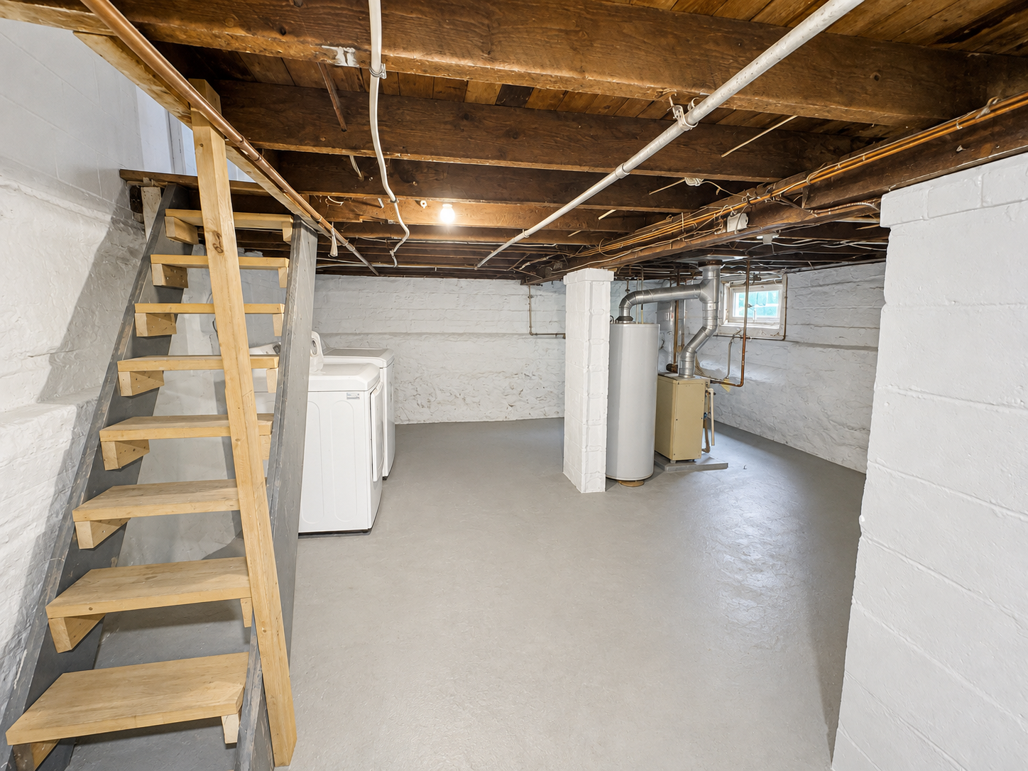 24 Crosthwaite Avenue N, Hamilton, ON, L8H 4T9 - 24