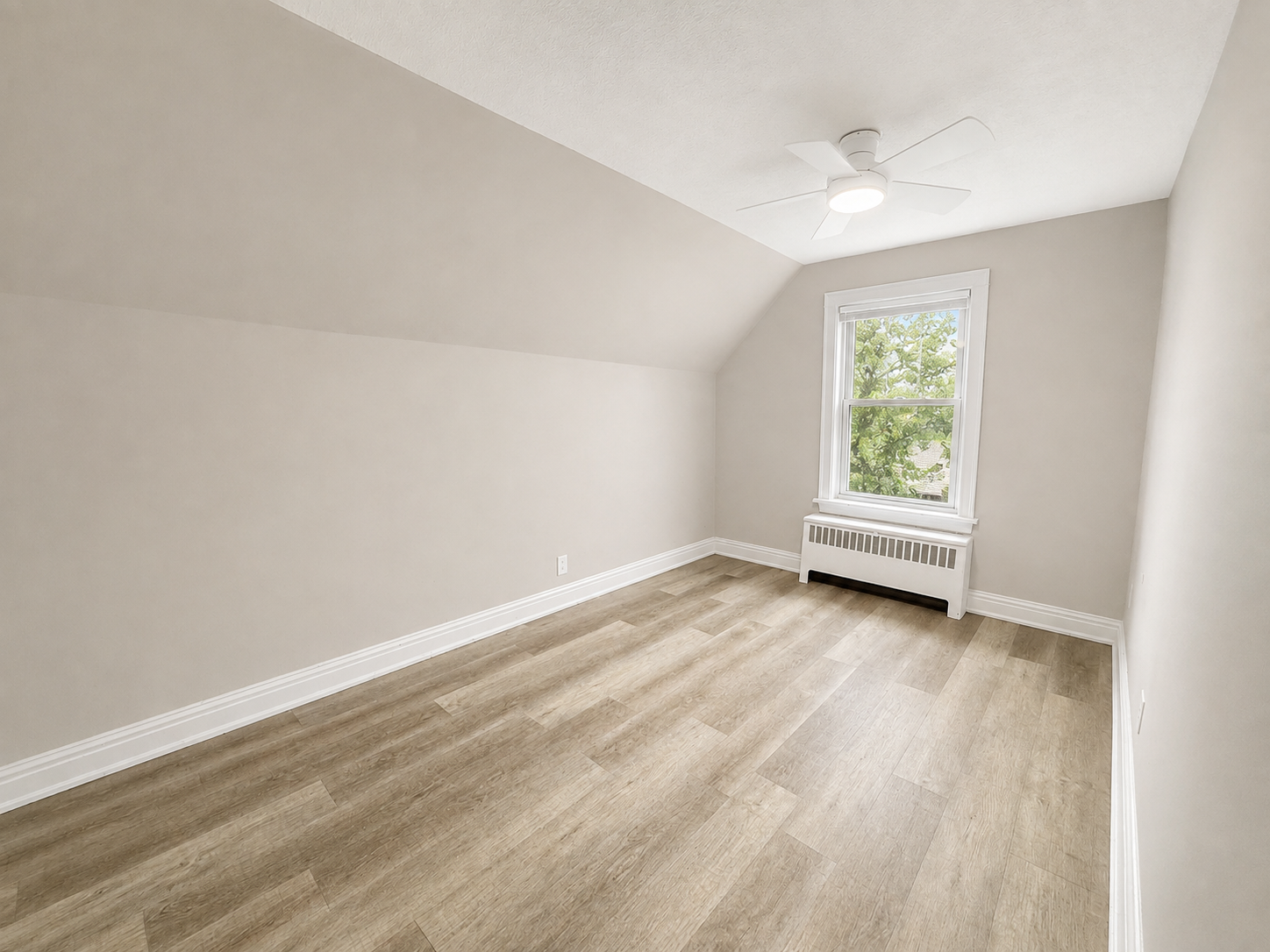 24 Crosthwaite Avenue N, Hamilton, ON, L8H 4T9 - 19