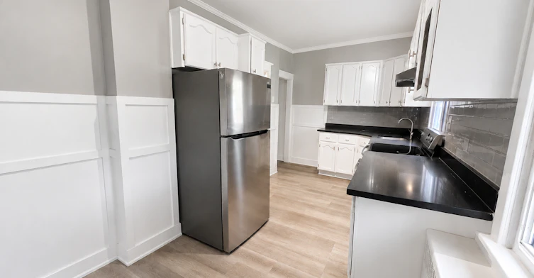 24 Crosthwaite Avenue N, Hamilton, ON, L8H 4T9 - 10