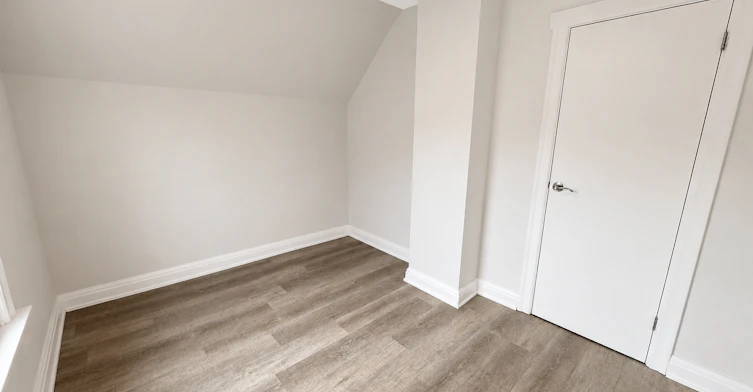 24 Crosthwaite Avenue N, Hamilton, ON, L8H 4T9 - 14