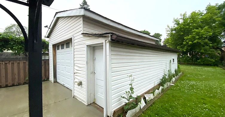Main-92 Holwood Avenue, Toronto, ON, M6M 1P6 - 23