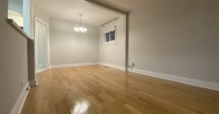 Main-92 Holwood Avenue, Toronto, ON, M6M 1P6 - 10
