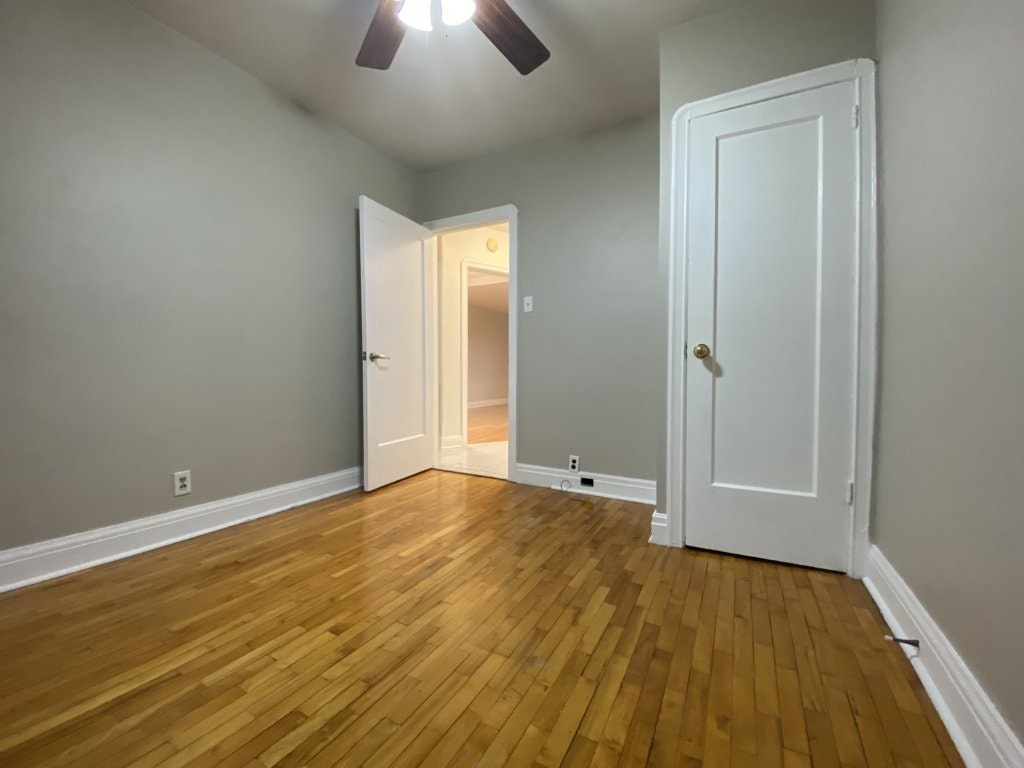 Main-92 Holwood Avenue, Toronto, ON, M6M 1P6 - 13