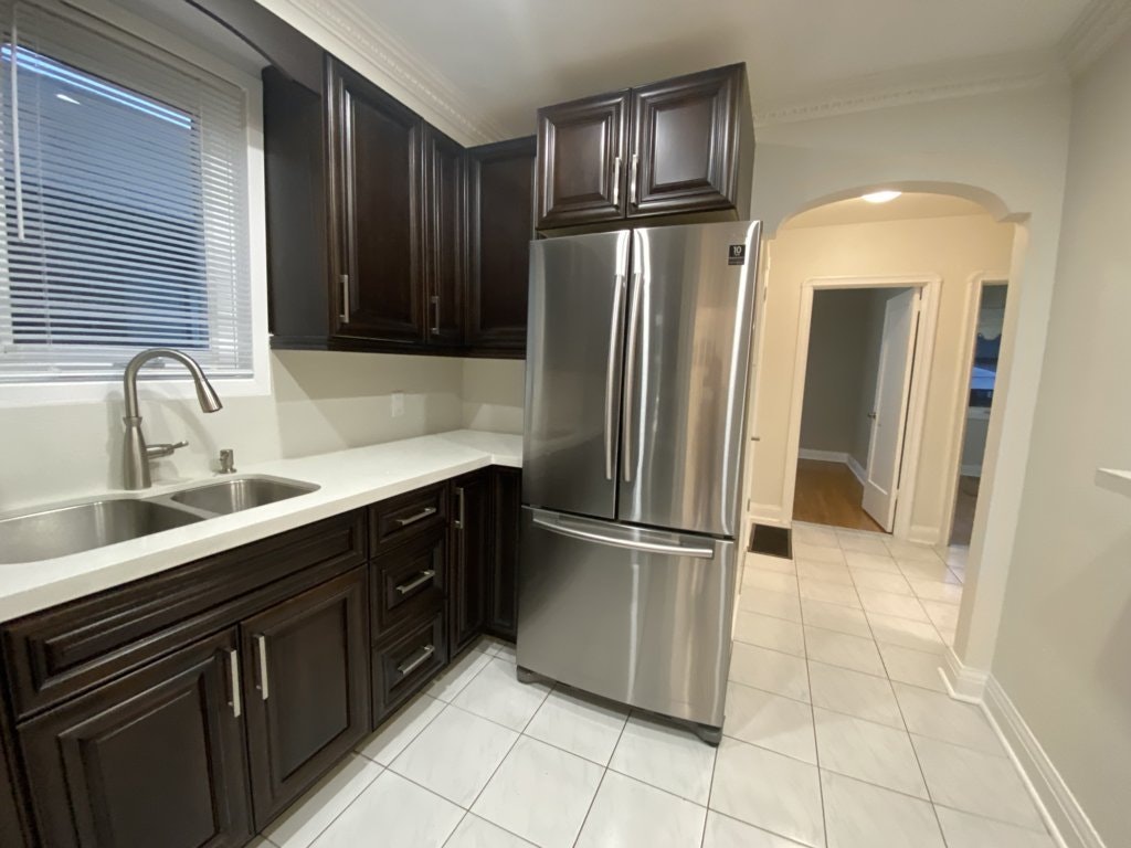 Main-92 Holwood Avenue, Toronto, ON, M6M 1P6 - 4