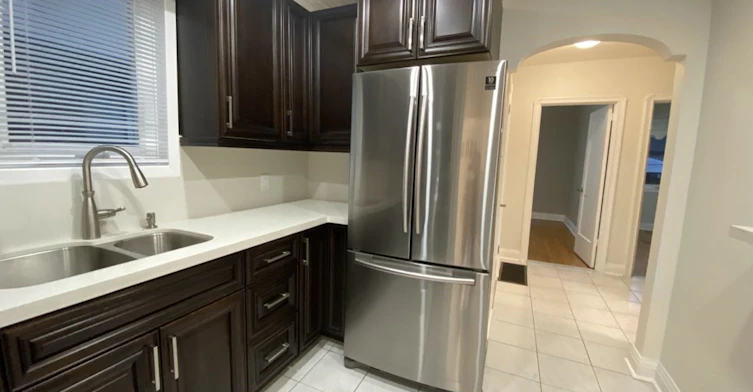 Main-92 Holwood Avenue, Toronto, ON, M6M 1P6 - 4