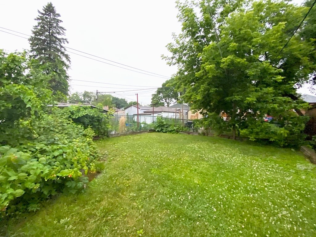 Main-92 Holwood Avenue, Toronto, ON, M6M 1P6 - 25