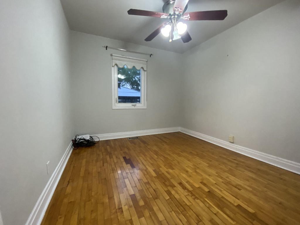 Main-92 Holwood Avenue, Toronto, ON, M6M 1P6 - 15