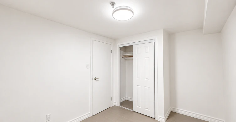103-181 Gerrard Street East, Toronto, ON, M5A 2E5 - 11