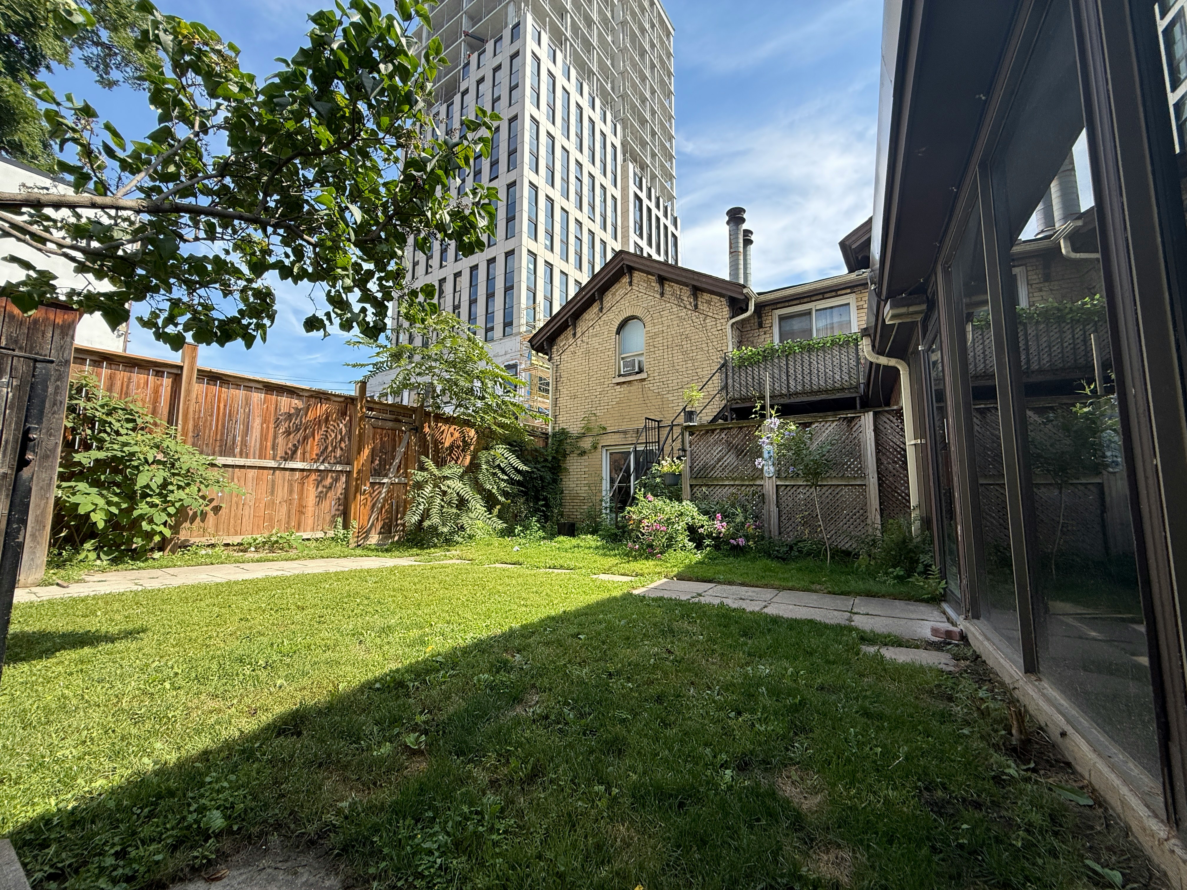 103-181 Gerrard Street East, Toronto, ON, M5A 2E5 - 15