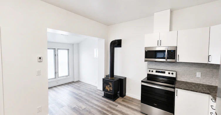 Unit 0-135 Charlotte Street, Brantford, ON, N3T 2X7 - 4